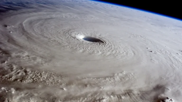 Cisco Confirms Salt Typhoon Exploited US Telecom Networks | IT Ne